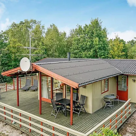 Ferienhaus 6 Person In Aakirkeby