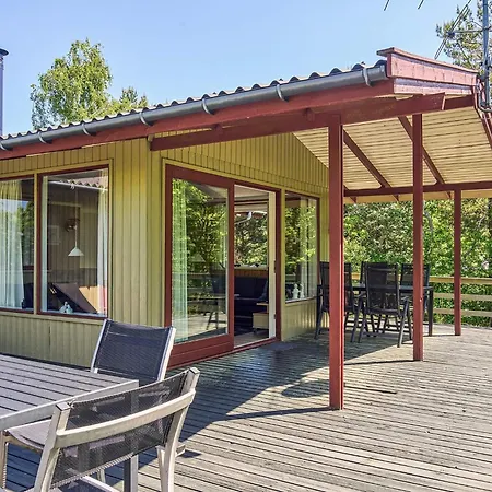 Feriehus 6 Person Holiday Home In Aakirkeby Vester Somarken